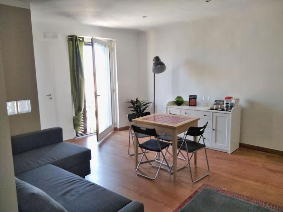 דירות בארי A Flat With A View In The Heart Of The Old Town מראה חיצוני תמונה